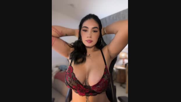 clarachanelricek StripChat Female 22-02-2025