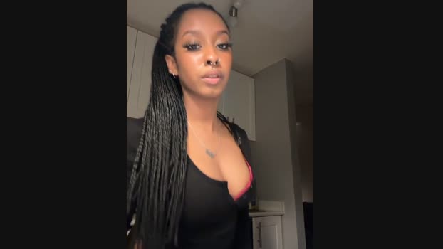 Your_Paris StripChat Female 23-02-2025