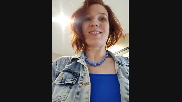 Exhibitionsplit StripChat Female 25-02-2025