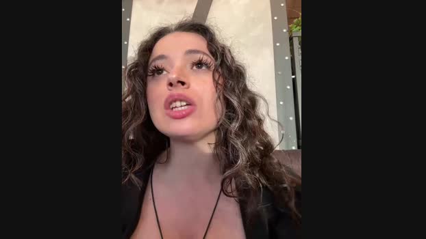 Lina_twin StripChat Female 25-02-2025