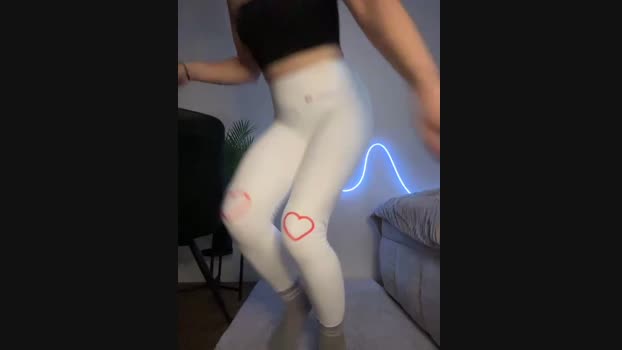 OIivia StripChat Female 24-02-2025