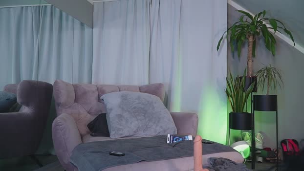 hotmilfbitch StripChat Female 24-02-2025