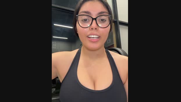 zui_lu StripChat Female 24-02-2025