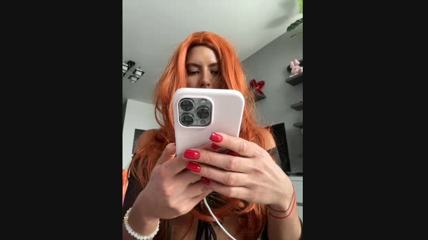 Ellzaa_ StripChat Female 26-02-2025