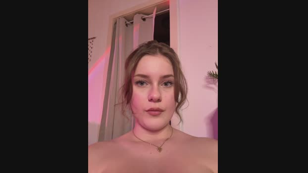 MaribelRiver StripChat Female 25-02-2025