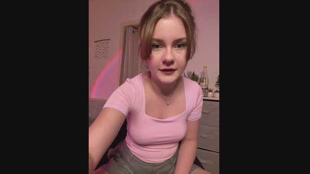MaribelRiver StripChat Female 25-02-2025