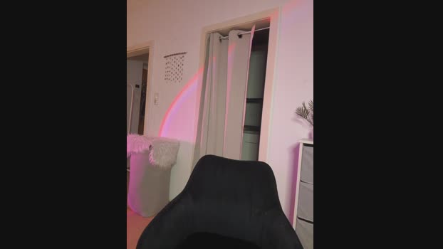 MaribelRiver StripChat Female 25-02-2025