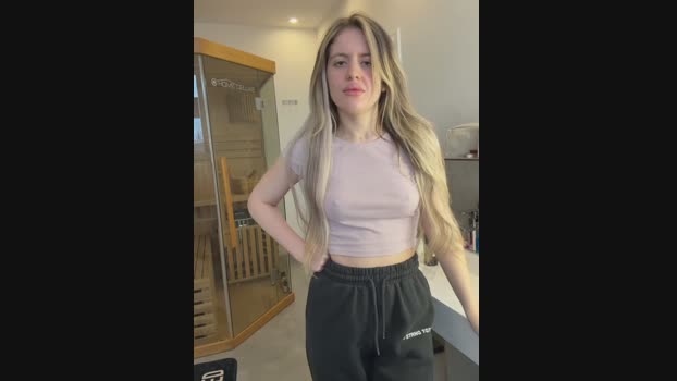 NickyGold_Official StripChat Female 25-02-2025