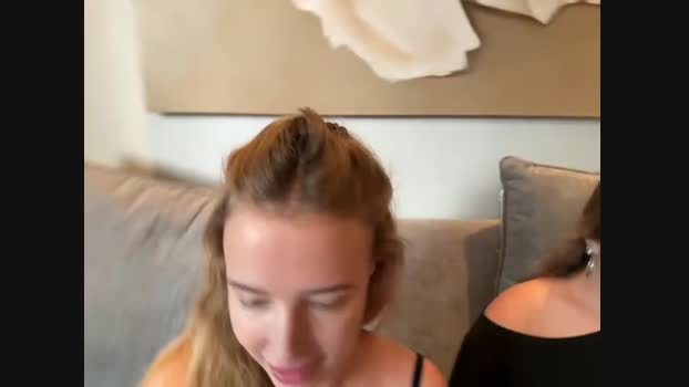 Nura_n_Sarah StripChat Female 26-02-2025