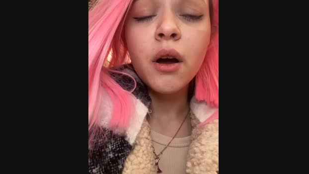 Times__Square StripChat Female 25-02-2025