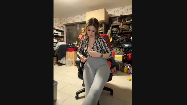 didihairypussy StripChat Female 25-02-2025