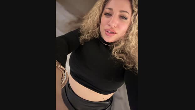 miamellycious StripChat Female 26-02-2025