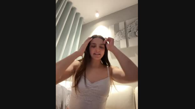 DoriDeluxe66 StripChat Female 26-02-2025