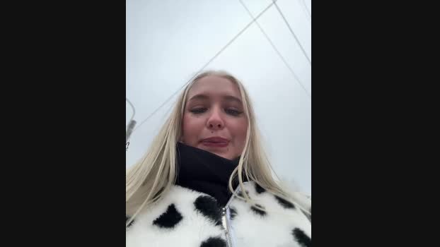 Milkyy_wway StripChat Female 27-02-2025