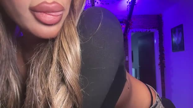 ZarahStarrr StripChat Female 26-02-2025