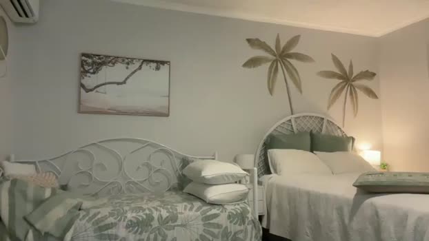 cuddlymoana Chaturbate Female 26-02-2025