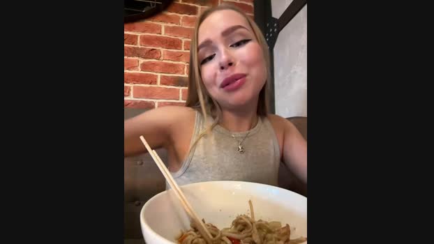 mur_girl StripChat Female 27-02-2025