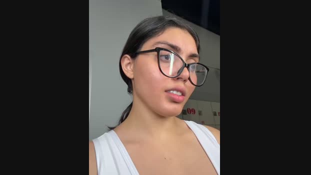 zui_lu StripChat Female 26-02-2025