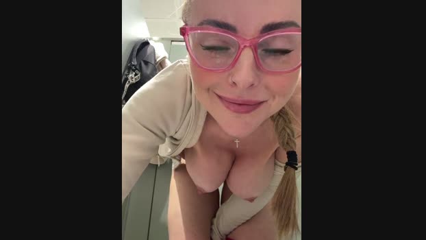 EmaSalis StripChat Female 28-02-2025