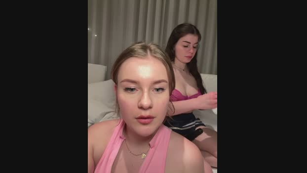 MaribelRiver StripChat Female 27-02-2025