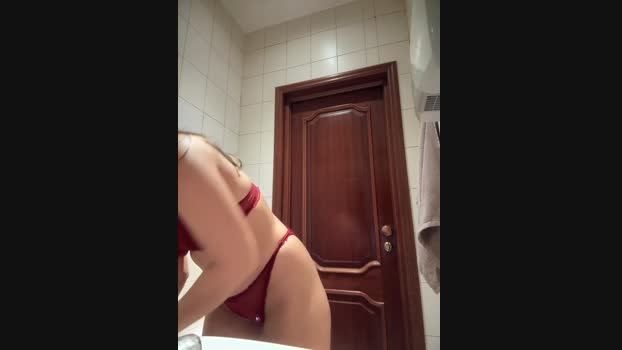 QuietNicole StripChat Female 27-02-2025