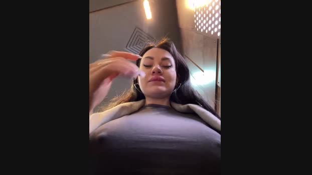 Wet__Bunny StripChat Female 27-02-2025