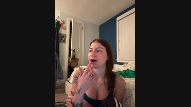 emilycoco StripChat Female 27-02-2025