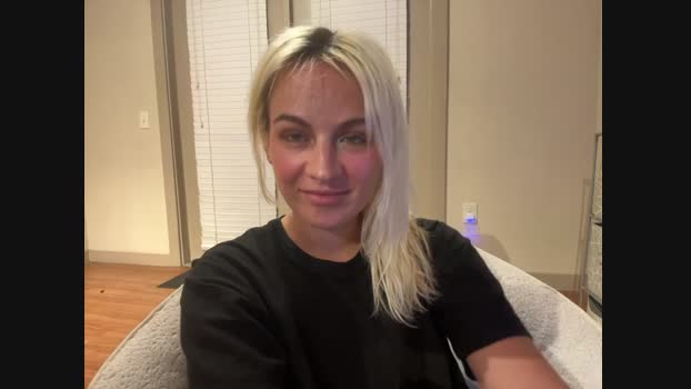 girlfriendmissy StripChat Female 27-02-2025