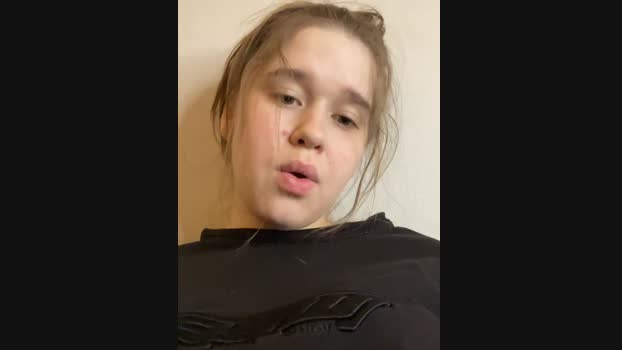 HornyGirlH StripChat Female 28-02-2025