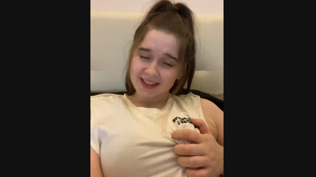 HornyGirlH StripChat Female 28-02-2025