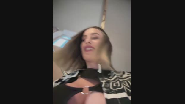 JessyRey StripChat Female 01-03-2025