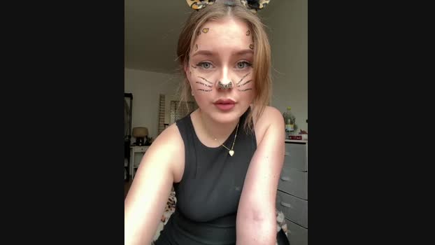 MaribelRiver StripChat Female 01-03-2025