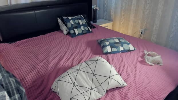 Velvetworld StripChat Female 01-03-2025