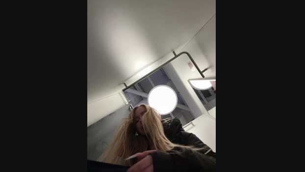 mur_girl StripChat Female 01-03-2025