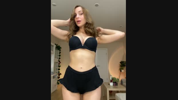 tinkerdinky StripChat Female 01-03-2025