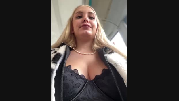 Milkyy_wway StripChat Female 03-03-2025