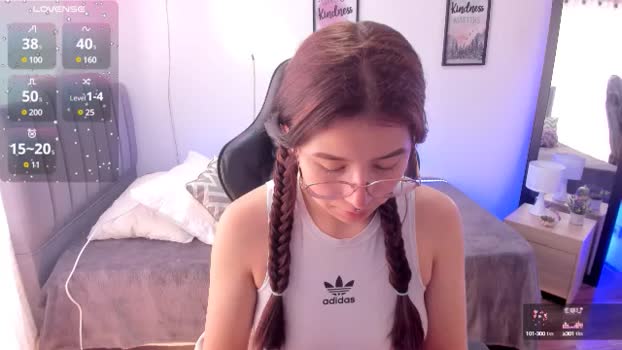 Amy_sophia_ MyFreeCams Female 04-03-2025