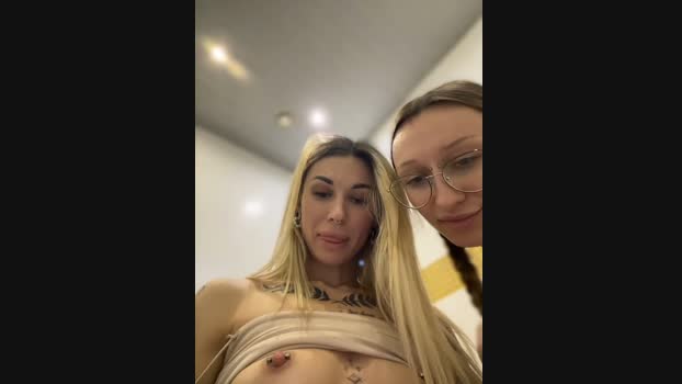 Charming_Ritta StripChat Female 03-03-2025