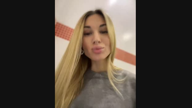 Charming_Ritta StripChat Female 03-03-2025