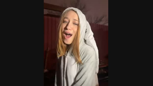 RollingGirls StripChat Female 03-03-2025