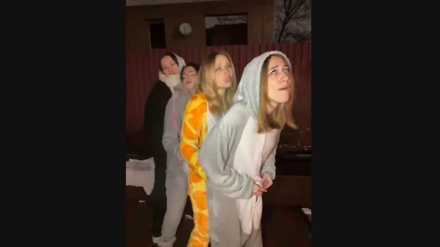 RollingGirls StripChat Female 03-03-2025