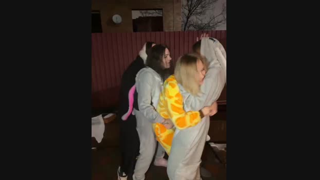 RollingGirls StripChat Female 03-03-2025