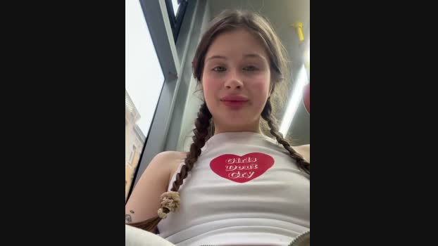 mmelicious StripChat Female 04-03-2025