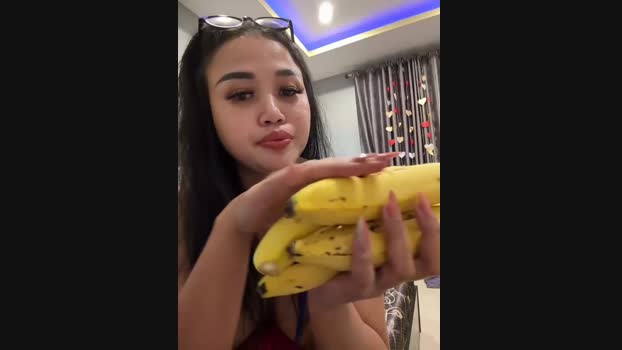 Bella_nasty69 StripChat Female 05-03-2025