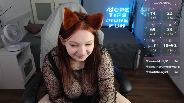 Marta_Chilling StripChat Female 04-03-2025