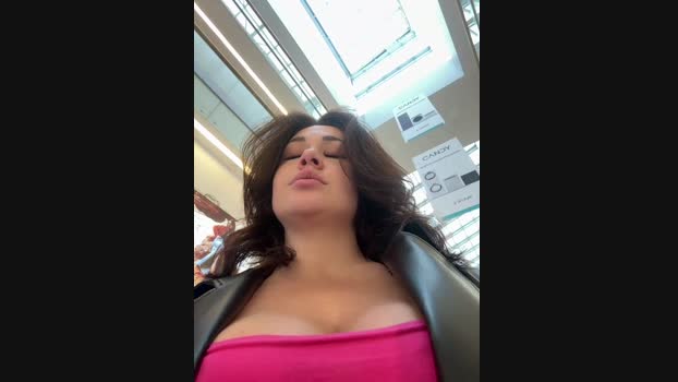 South_Carolina StripChat Female 05-03-2025