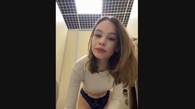 Street_young StripChat Female 05-03-2025