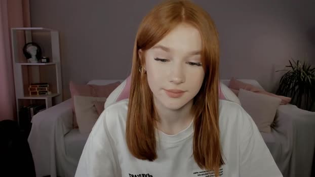 leahsthetics Chaturbate Female 05-03-2025