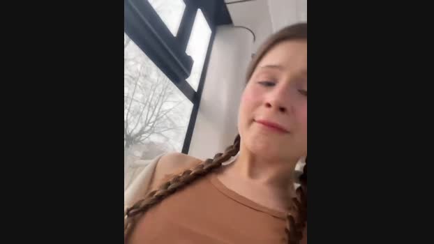 mmelicious StripChat Female 05-03-2025