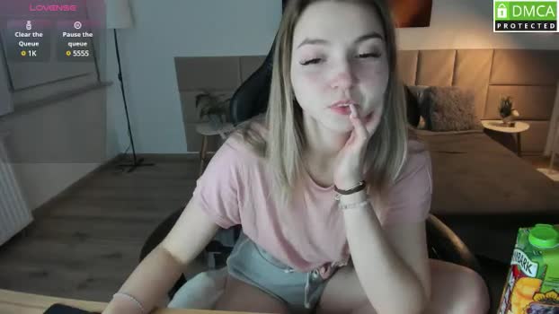 Daisyy MyFreeCams Female 05-03-2025